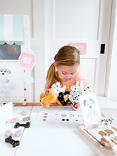Load image into Gallery viewer, Vet Clinic Dramatic Play