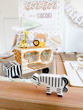Load image into Gallery viewer, Safari Adventure Dramatic Play Kit