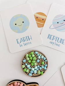 Planets mini tray sensory kit