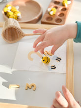 Load image into Gallery viewer, Bee Counting Sensory Kit