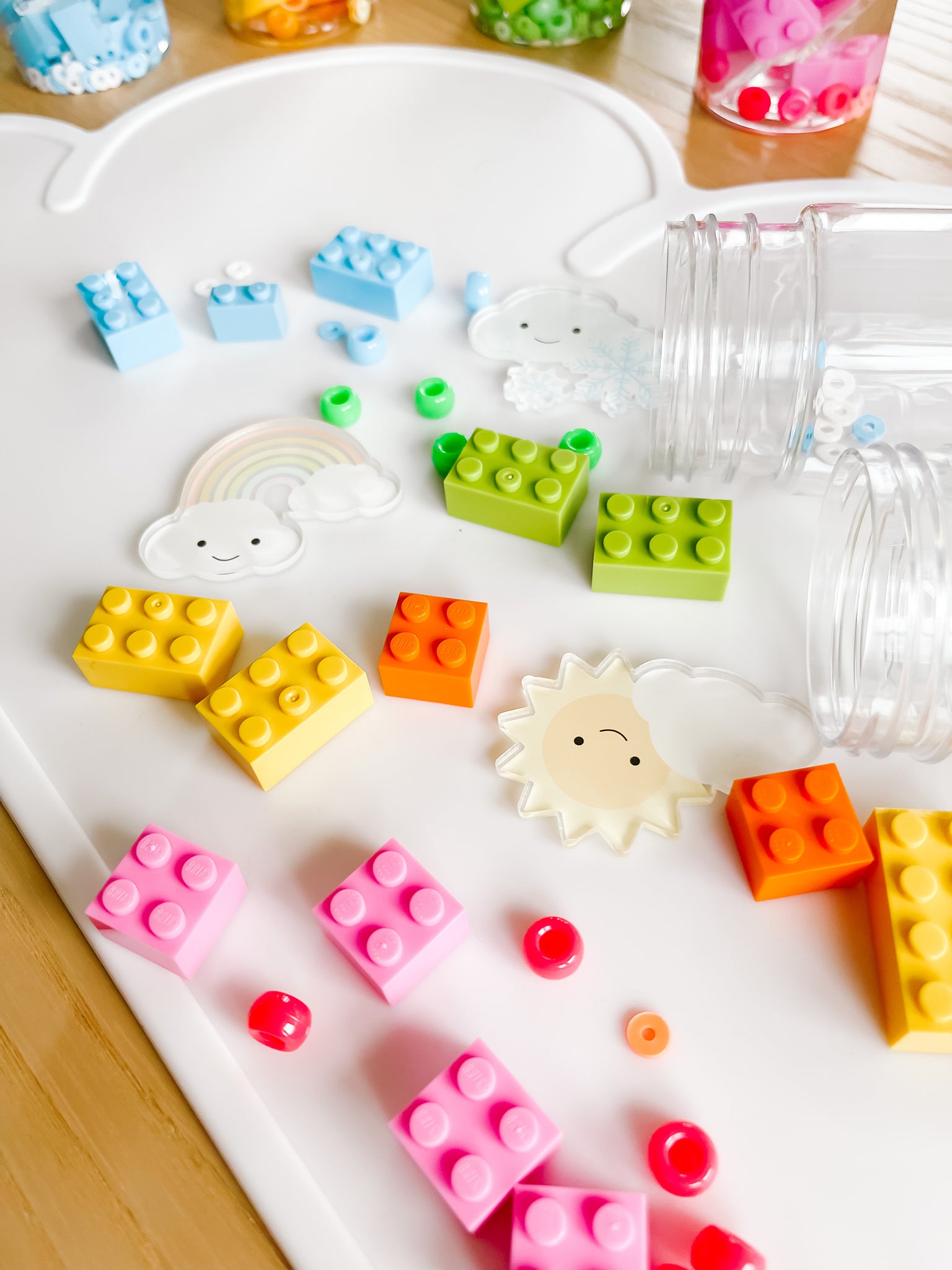 How to Make Sensory Bottles of the Four Seasons - Little Lazy Friends