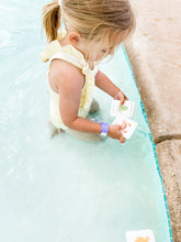 Load image into Gallery viewer, Bath, Pool, Beach Waterproof Play Cards